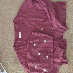 Small mauve embroidered sweater set